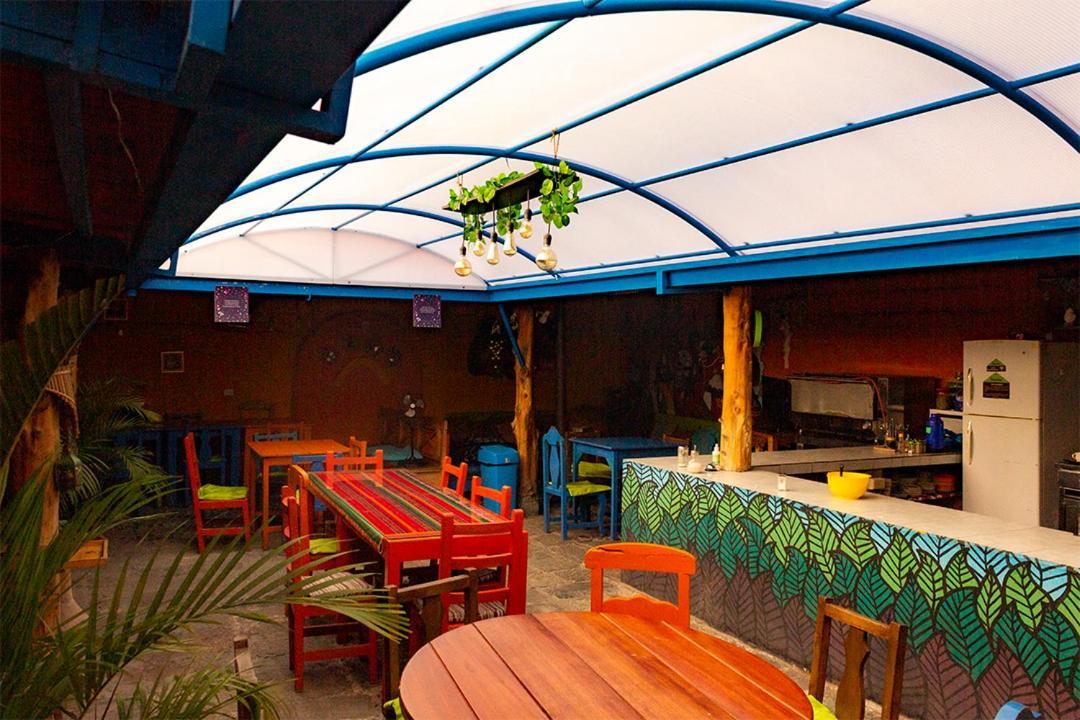 Hostal Cafe Tiana Latacunga Exterior photo